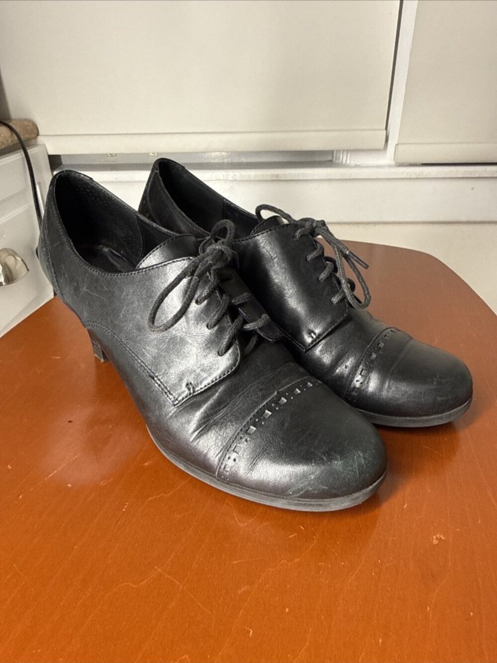 Etienne Aigner Ravine Oxford Heels Black Leather Cap Brogue Toe Laced Shoes 8M